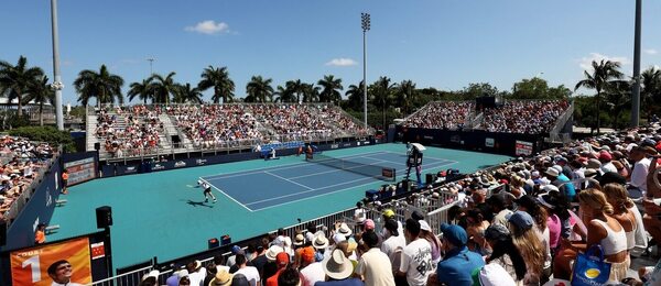 Tenis, ATP, tenisový kurt v Miami Gardens, Florida, USA