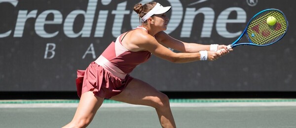 Tenistka Belinda Bencic ve finále ženského turnaje WTA Charleston - WTA Charleston Open - program, výsledky, Češky, živé přenosy a online live streamy