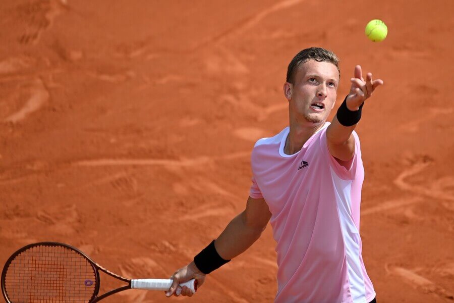 Český tenista Jiří Lehečka ve vítězném utkání na turnaji ATP Monte Carlo Masters 2023 - Lehečka dnes v Monte Carlu hraje osmifinále s Taylor Fritzem