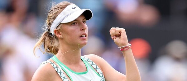 Tenis, WTA, Linda Fruhvirtová se raduje z postupu na trávě - WTA Birmingham 2023