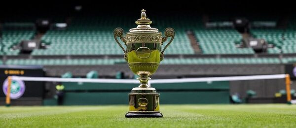 Tenis, trofej pro vítěze mužské dvouhry ve Wimbledonu, All England Club, Londýn