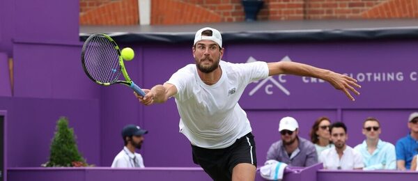 Tenis, ATP, Maxime Cressy během turnaje na trávě v Queens Clubu, Londýn