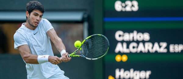 Tenis, Londýn, Carlos Alcaraz ve vítězném čtvrtfinále Wimbledonu 2023 - sledujte dnes semifinále Alcaraz vs Medveděv živě online