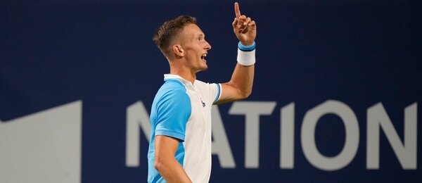 Česká tenista Jiří Lehečka v utkání na ATP Masters v Torontu - sledujte dnes tenis Lehečka vs Fritz na ATP Masters Cincinnati 2023 živě online