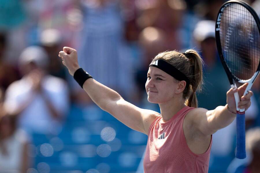 Česká tenistka Karolína Muchová oslavuje postup do finále WTA Cincinnati 2023 - sledujte dnes tenis Muchová vs Gauff živě online