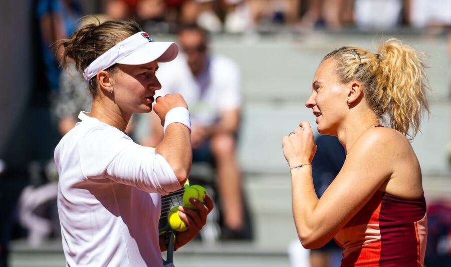 České tenistky Barbora Krejčíková a Kateřina Siniaková na Roland Garros v Paříži - další grandslam hrají v New Yorku na US Open 2023