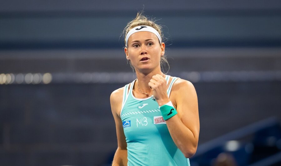 Tenis, grandslam US Open v New Yorku, Marie Bouzková během zápasu druhého kola