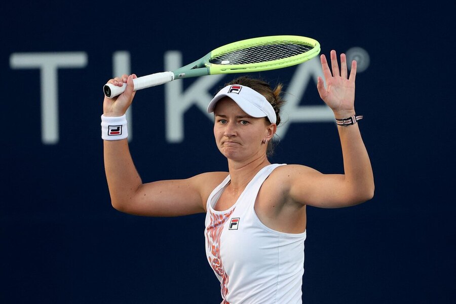 Česká tenistka Barbora Krejčíková ve vítězném čtvrtfinále na turnaji WTA San Diego 2023 - sledujte dnes semifinále Krejčíková vs Collins živě