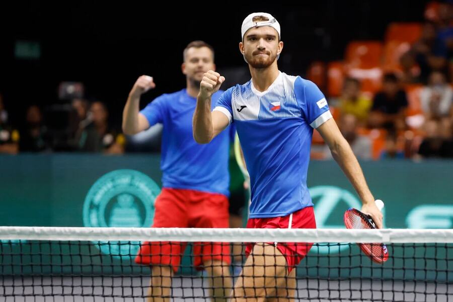 Tenis, Davis Cup - Davisův Pohár 2023, Tomáš Macháč a Adam Pavlásek se radují ve čtyřhře