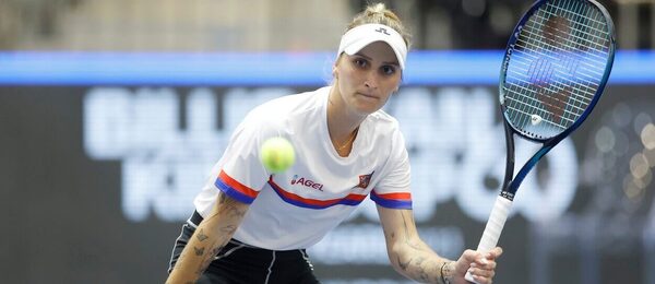 Tenis, Markéta Vondroušová na tréninku před zápasy finále BJK Cupu, Sevilla