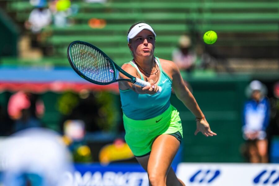 Tenis, WTA, Linda Fruhvirtová během turnaje v Austrálii