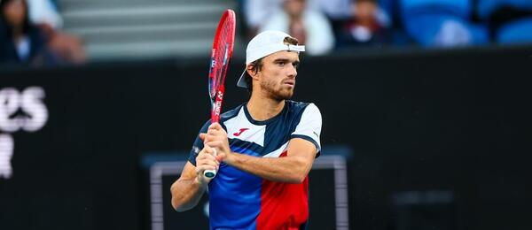 Tenis, grandslam Australian Open, Tomáš Macháč při zápase 2. kola