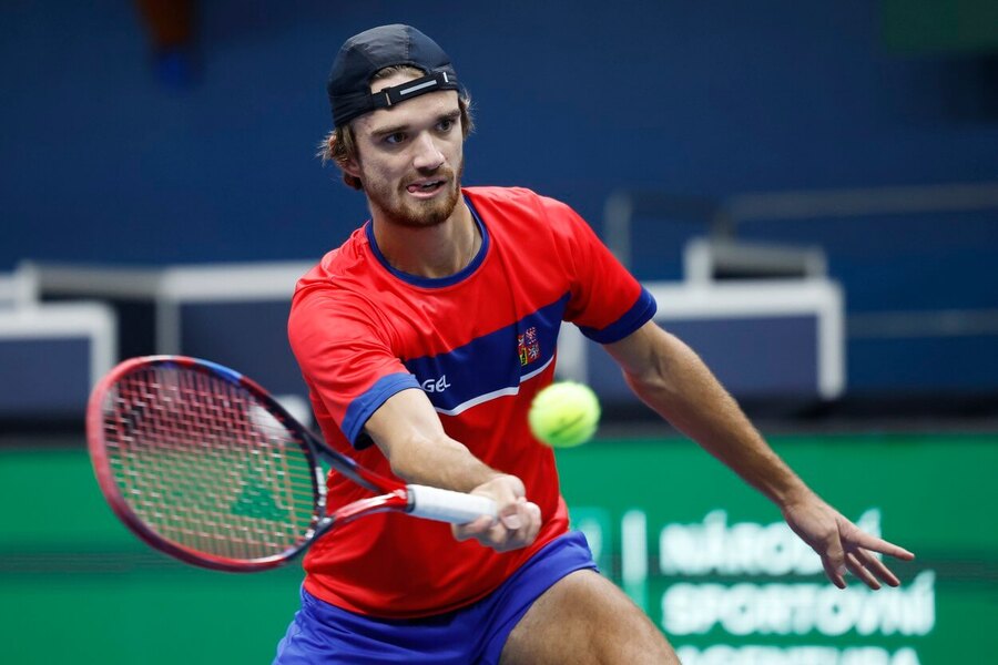 Tenis, ATP, Tomáš Macháč na tréninku Davis Cupu před zápasem s Izraelem