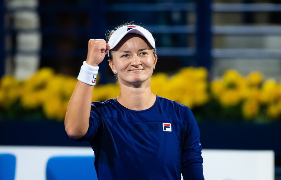 Tenis, WTA, Barbora Krejčíková se raduje na turnaji v Dubaji