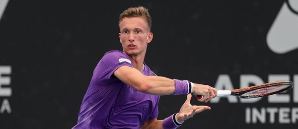 Tenis, ATP, Jiří Lehečka během zápasu na turnaji v Adelaide, Austrálie