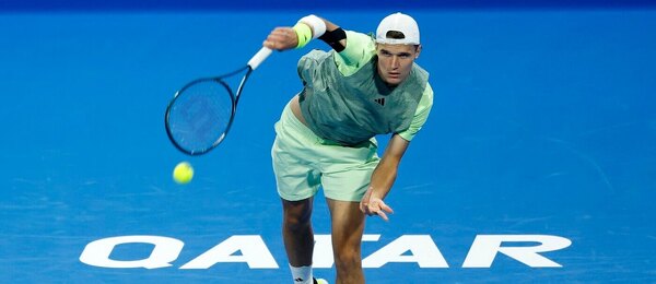 Tenis, ATP, Jakub Menšík během semifinále v Dauhá, Qatar Open.