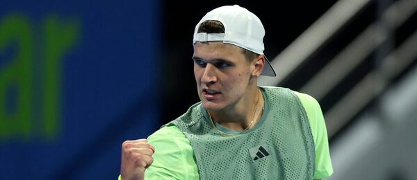 Tenis, ATP, Jakub Menšík během finále v Dauhá, Katar