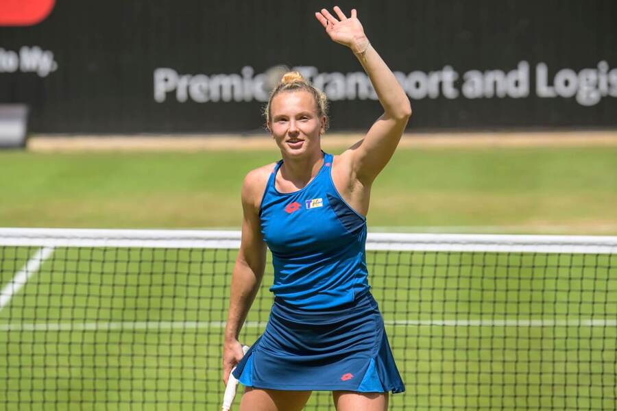 Tenis, WTA, Kateřina Siniaková během turnaje v Berlíně na trávě