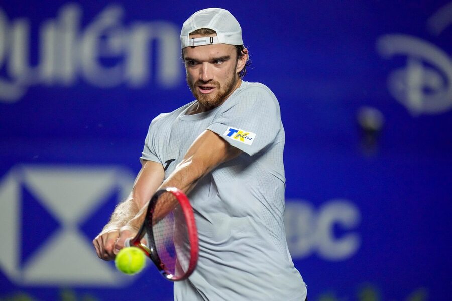 Tenista Tomáš Macháč ve vítězném finále ATP 2025 Acapulco, dnes Macháč hraje 2. kolo Miami Open 2025
