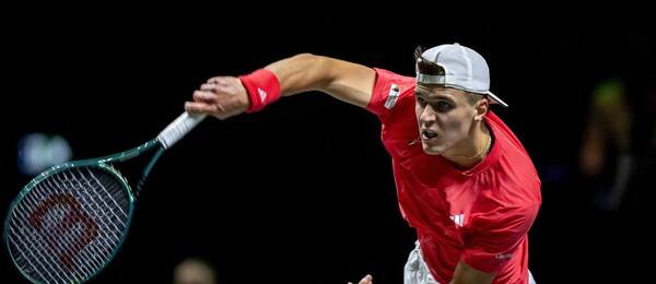 Tenis, ATP, Jakub Menšík na turnaji v Rotterdamu, Nizozemsko, hala