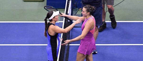 Tenis, WTA, Aryna Sabalenka a Jessica Pegula po finále US Open, grandslam
