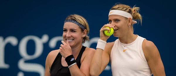 Tenis, WTA, Lucie Šafářová a Bethanie Mattek-Sands na US Open
