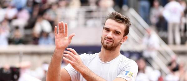 Tenis, ATP, Tomáš Macháč na exhibici UTS v Nimes, Francie