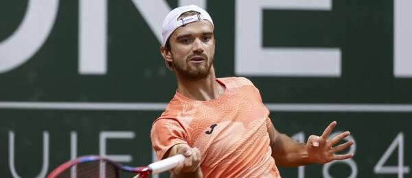 Tenis, ATP, Tomáš Macháč během turnaje v Ženevě, Švýcarsko