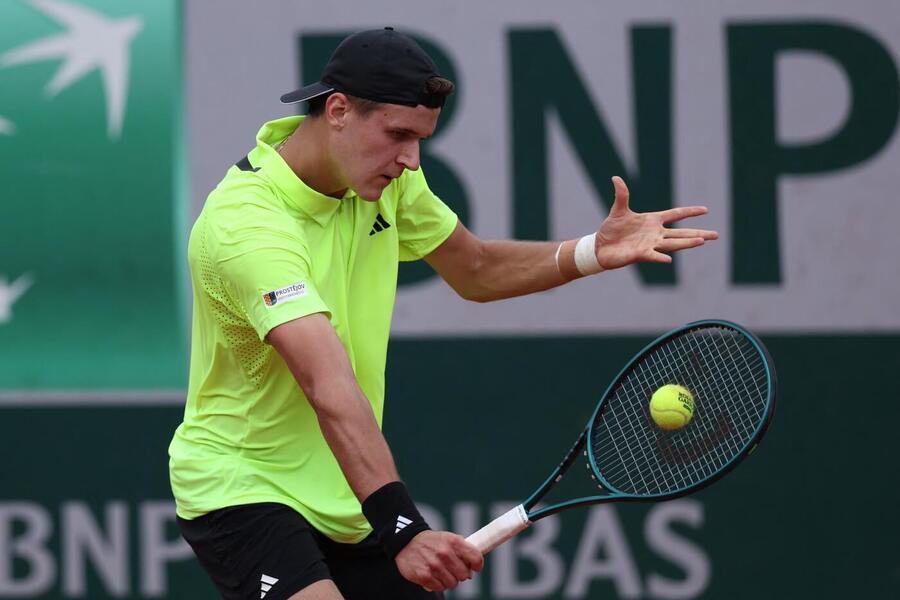 Tenis, ATP, Jakub Menšík během French Open, Roland Garros 20255, Paříž