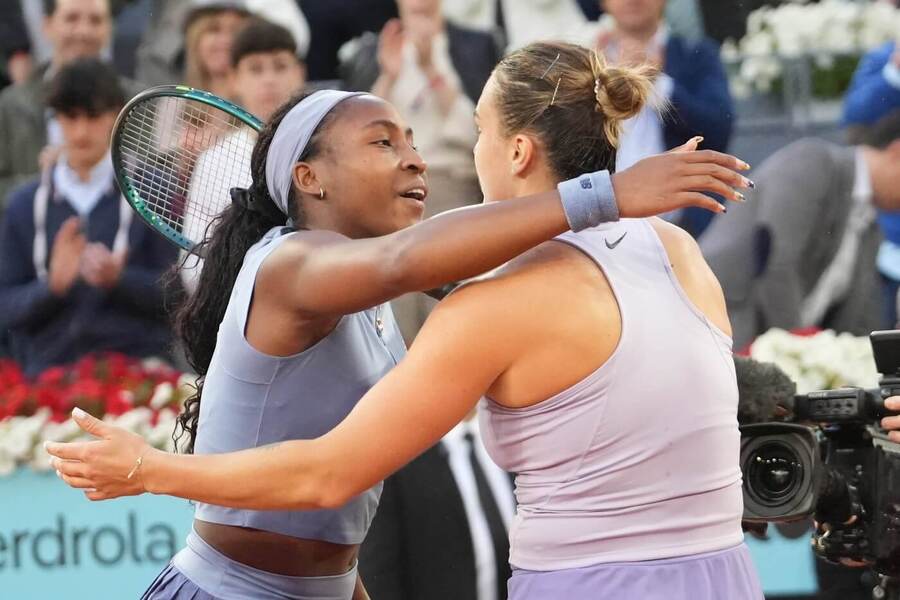 Tenis, WTA, Coco Gauff a Aryna Sabalenka během turnaje v Madridu, Španělsko