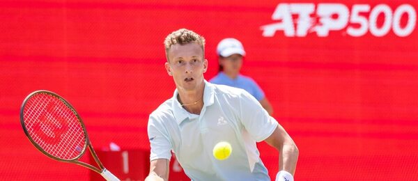 Jiří Lehečka na turnaji Queens Club v Londýně 2025