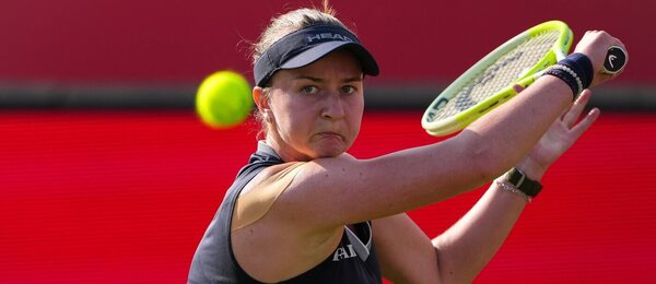 Barbora Krejčíková na turnaji WTA 2025 v Londýně, dnes Krejčíková v Eastbourne hraje proti Harriet Dart