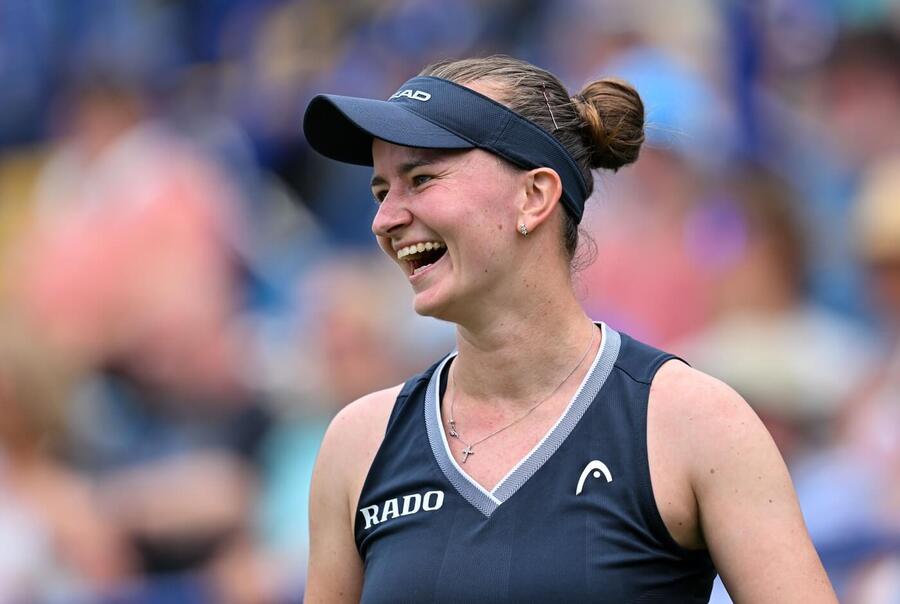 Tenis, WTA, Barbora Krejčíková během turnaje v Eastbourne, Velká Británie