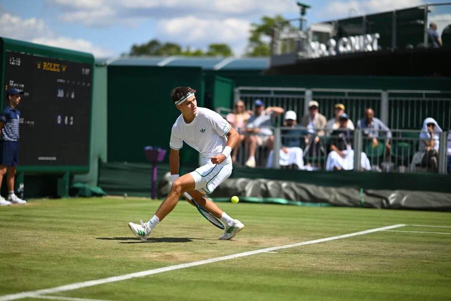 Tenis, ATP, Jakub Menšík během Wimbledonu, Londýn, grandslam
