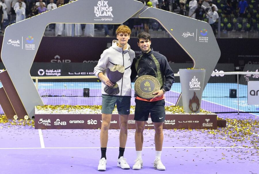 Tenis, exhibice Six Kings Slam v Rijádu, Jannik Sinner a Carlos Alcaraz