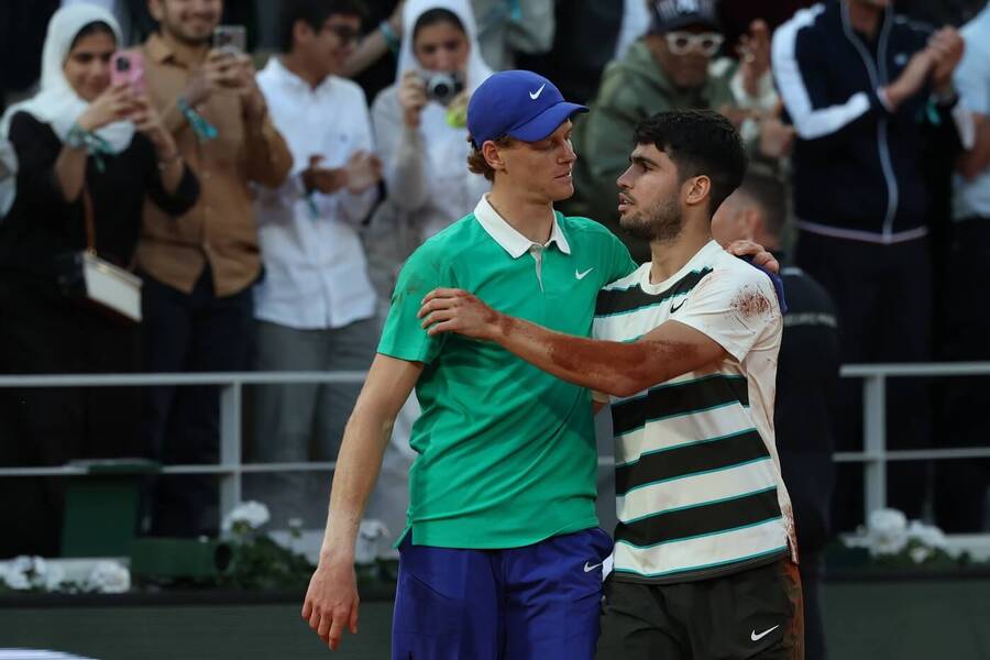 Tenis, ATP, Jannik Sinner a Carlos Alcaraz po finále Roland Garros, French Open, Paříž, Francie