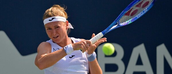 Česká tenistka Marie Bouzková ve vítězném 1. kole WTA Montreal 2025, dnes ji v Kanadě vyzve Diana Shnaider.