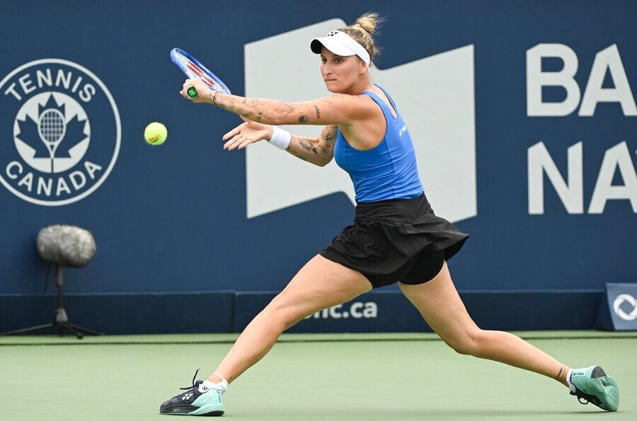 Markéta Vondroušová během úvodního utkání v Montrealu, červenec 2025