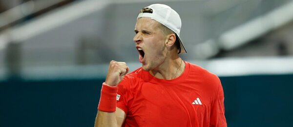 Tenista Jakub Menšík ve finále ATP 1000 Miami 2025, další betonové Masters dnes Menšík odstartuje v Torontu.