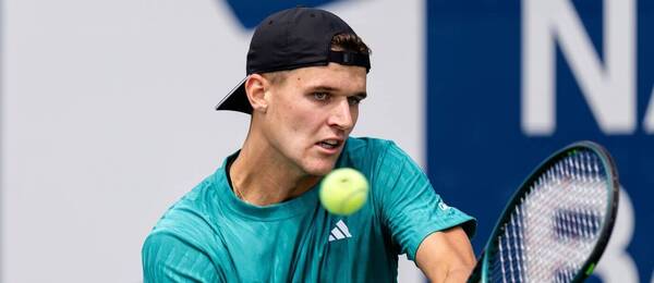 Tenis, ATP, Jakub Menšík na turnaji v Torontu, zápas proti Davidovich Fokinovi