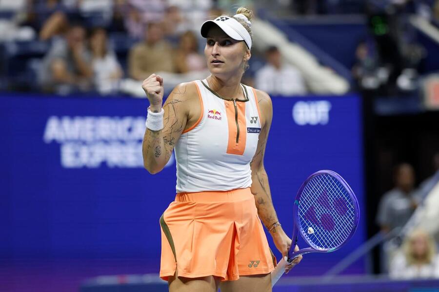 Tenis, WTA, Markéta Vondroušová během zápasu s Rybakinou, US Open 2025