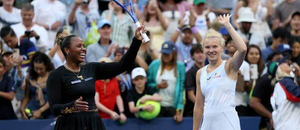 Tenis, WTA, Kateřina Siniaková a Taylor Townsend během semifinále US Open 2025