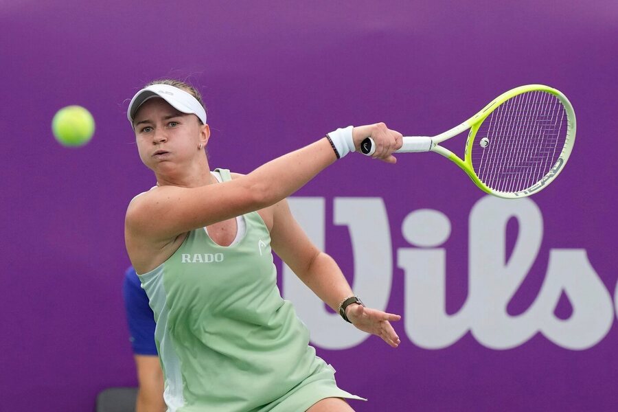 Česká tenistka Barbora Krejčíková ve vítězném zápase 1. kola WTA Soul 2025, dnes ji v osmifinále vyzve Emma Raducanu.