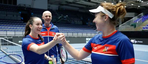 Tenis, Billie Jean King Cup, BJK Cup, Petr Pála, Tereza Valentová a Linda Nosková při tréninku v Ostravě