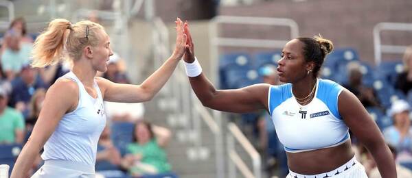 Tenis, WTA, Siniaková a Townsend během druhého kola US Open