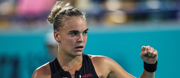 Sára Bejlek ve finále turnaje Abu Dhabi WTA 500 v roce 2026