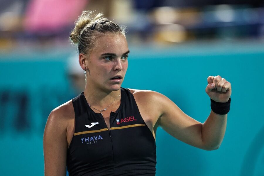 Sára Bejlek ve finále turnaje Abu Dhabi WTA 500 v&nbsp;roce 2026