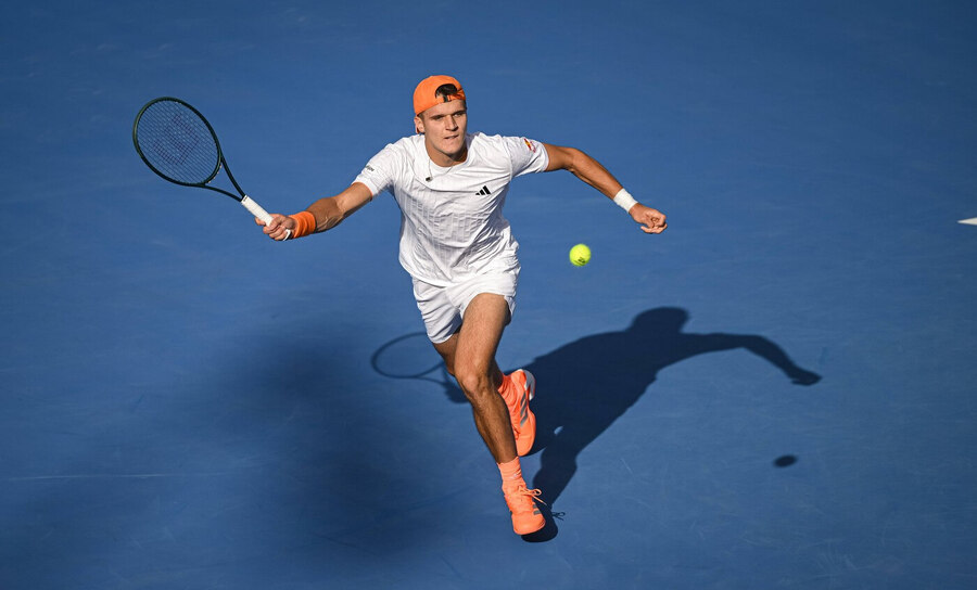 Jakub Menšík na turnaji v&nbsp;Kataru 2026