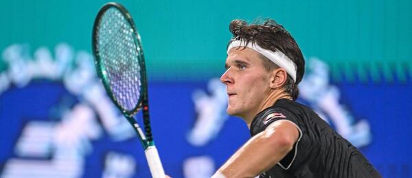 Jakub Menšík se dnes utká v Indian Wells s Alejandrem Davidovichem Fokinou