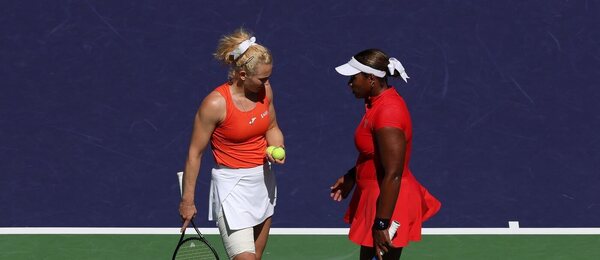 Kateřina Siniaková a Taylor Townsend na turnaji v Indian Wells 2026